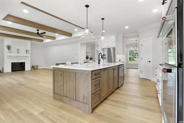 4092 Cottonwood Drive, Victoria Woods, IN 47601