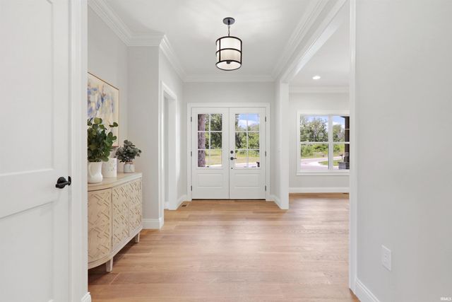 4092 Cottonwood Drive, Victoria Woods, IN 47601