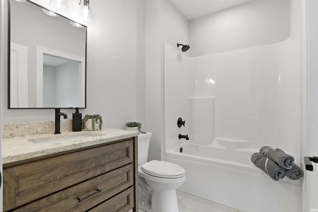 4092 Cottonwood Drive, Victoria Woods, IN 47601