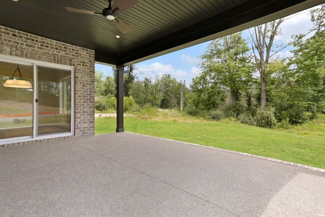 4092 Cottonwood Drive, Victoria Woods, IN 47601