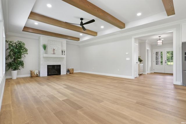 4092 Cottonwood Drive, Victoria Woods, IN 47601