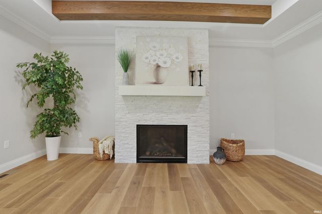 4092 Cottonwood Drive, Victoria Woods, IN 47601