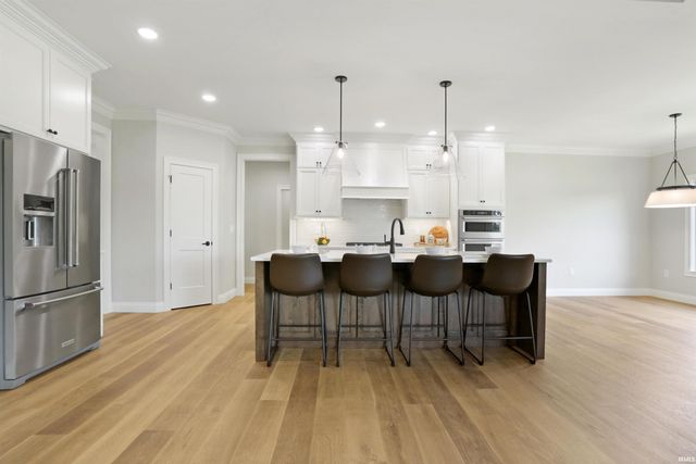 4092 Cottonwood Drive, Victoria Woods, IN 47601
