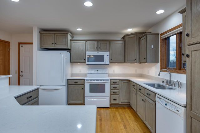 733 Valley View Drive, Stoughton, WI 53589