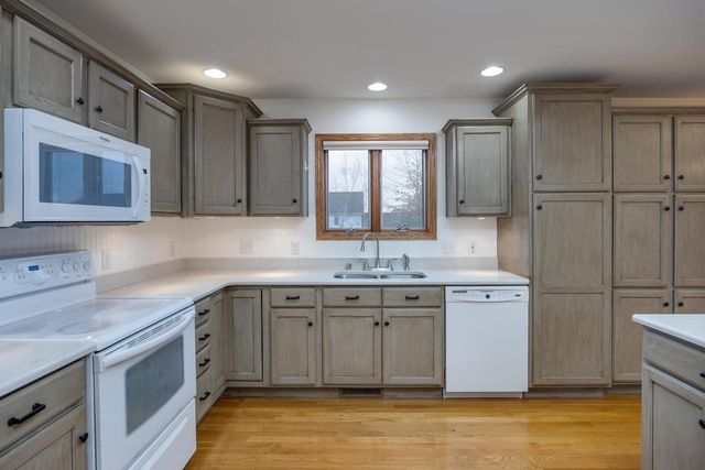 733 Valley View Drive, Stoughton, WI 53589