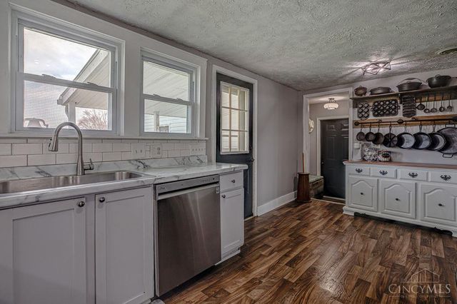 8631 Preble County Line Road, Gratis Twp, OH 45327