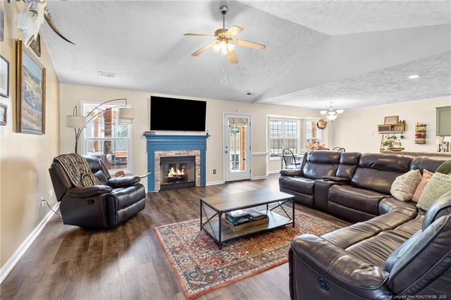 116 Woodbine Drive, Raeford, NC 28376