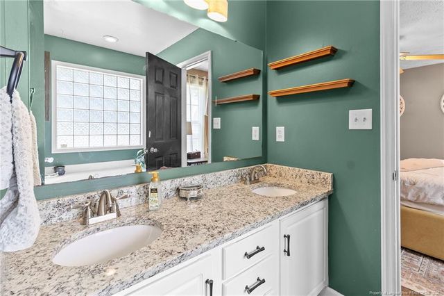 116 Woodbine Drive, Raeford, NC 28376
