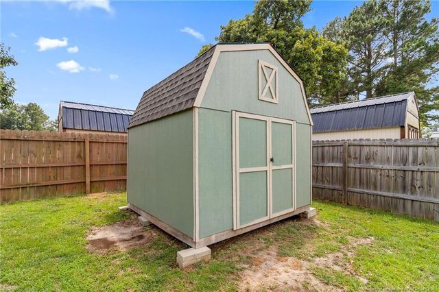 116 Woodbine Drive, Raeford, NC 28376