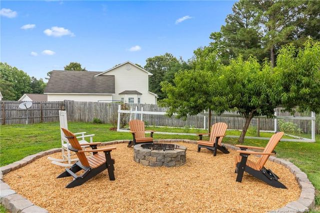 116 Woodbine Drive, Raeford, NC 28376