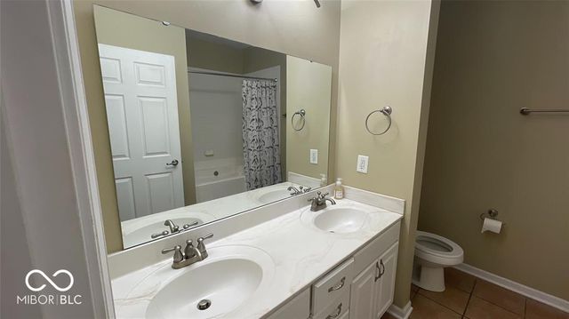1631 Lacebark Drive J, Greenwood, IN 46143