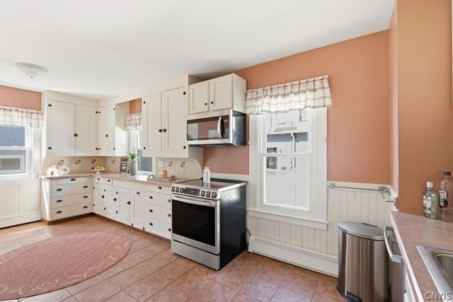 7195 Lakeshore Road, Cicero, NY 13039