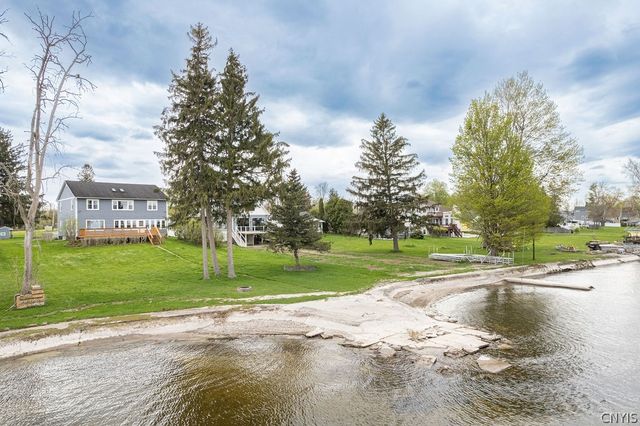 7195 Lakeshore Road, Cicero, NY 13039