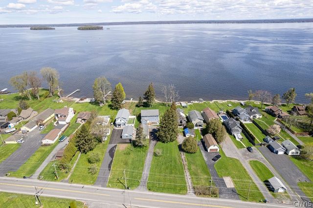 7195 Lakeshore Road, Cicero, NY 13039
