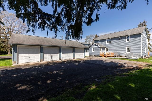 7195 Lakeshore Road, Cicero, NY 13039