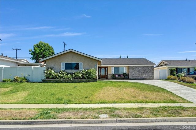 404 Juniper, Brea, CA 92821