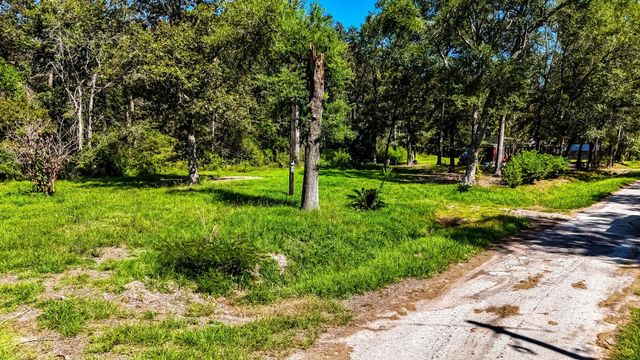 241 County Road 2221, Cleveland, TX 77327