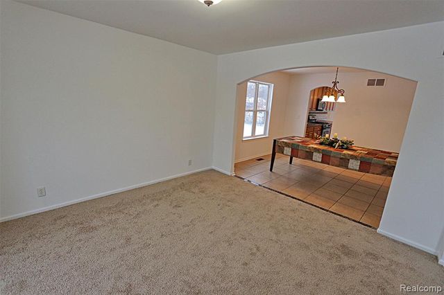 14949 Taylor Boulevard, Livonia, MI 48154