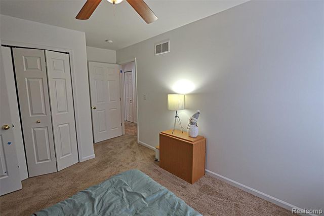 14949 Taylor Boulevard, Livonia, MI 48154