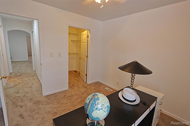 14949 Taylor Boulevard, Livonia, MI 48154