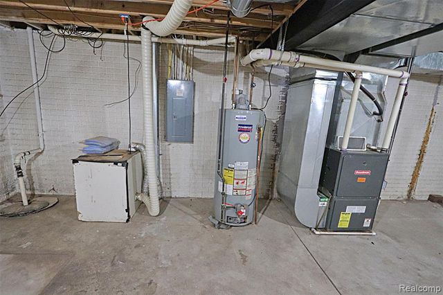 14949 Taylor Boulevard, Livonia, MI 48154