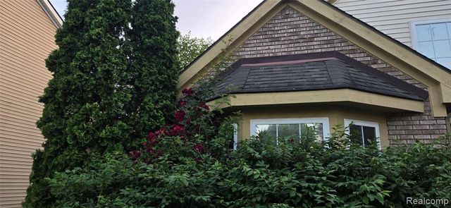 14949 Taylor Boulevard, Livonia, MI 48154