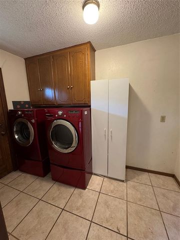4812 NW 70th Street, Oklahoma City, OK 73132