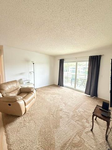 230 Lake Dora Drive 230, West Palm Beach, FL 33411