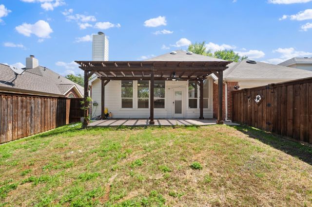 2020 Piedmont Drive, Lewisville, TX 75067
