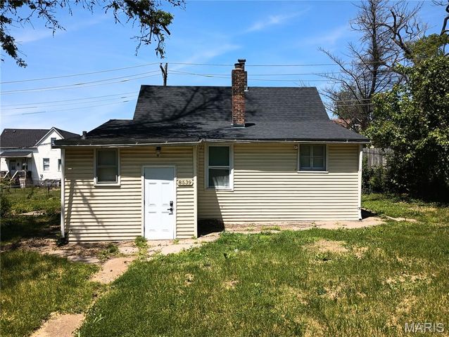 8539 Robin Avenue, St Louis, MO 63147