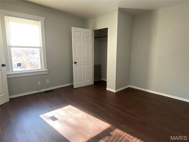 8539 Robin Avenue, St Louis, MO 63147