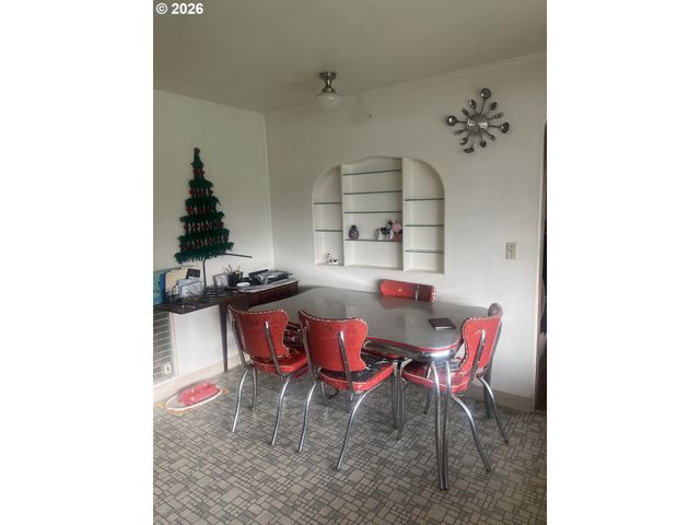 67623 E BAY Rd, North Bend, OR 97459