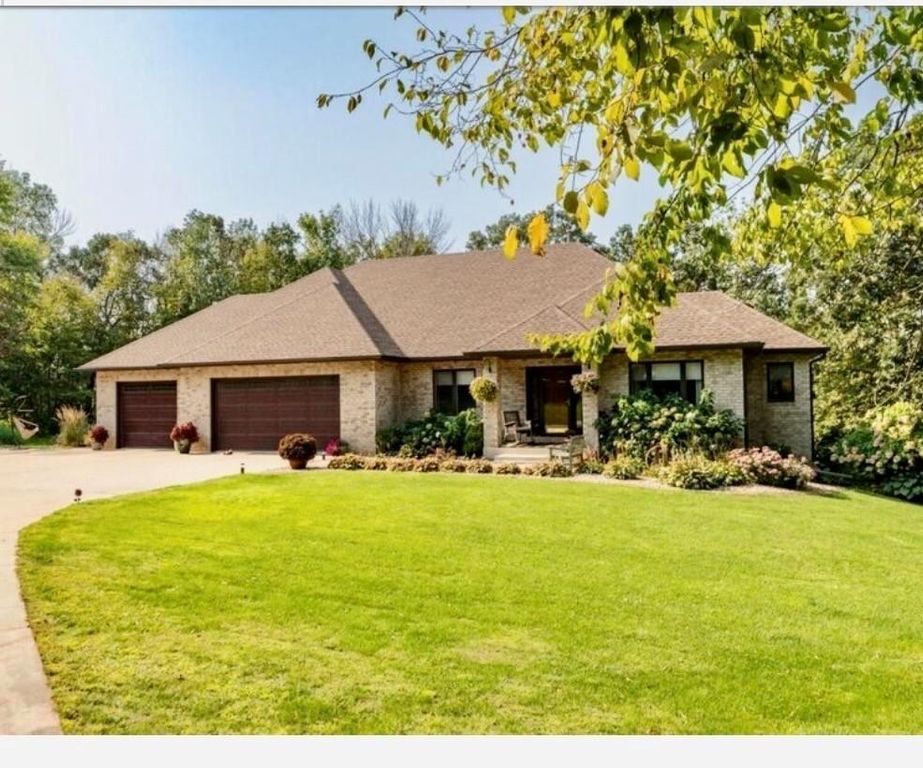 3273 Grand View Lane SW, Byron, MN 55920