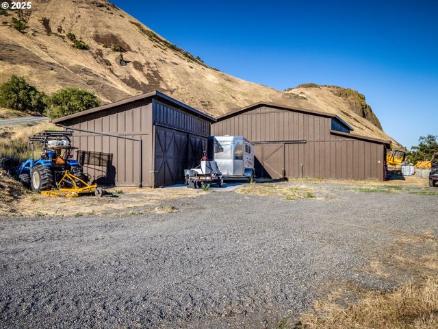 8919 Hwy 14, Wishram, WA 98673