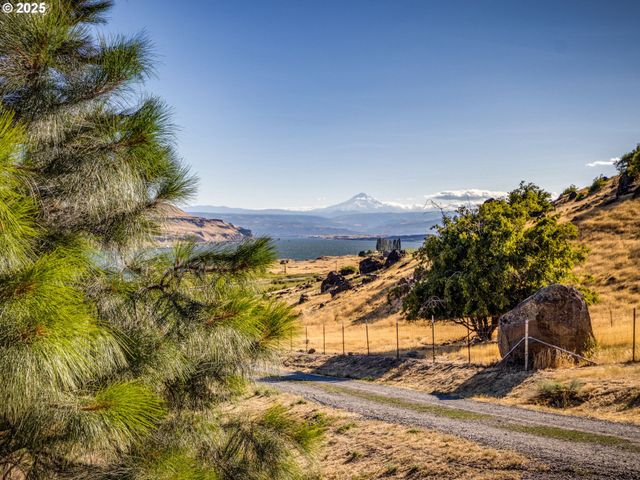 8919 Hwy 14, Wishram, WA 98673