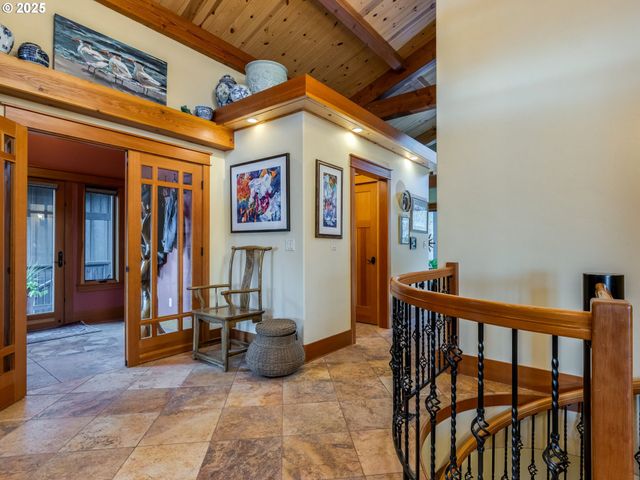 8919 Hwy 14, Wishram, WA 98673