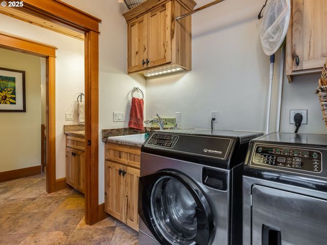 8919 Hwy 14, Wishram, WA 98673