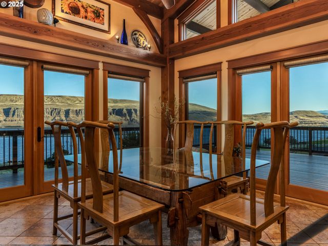 8919 Hwy 14, Wishram, WA 98673