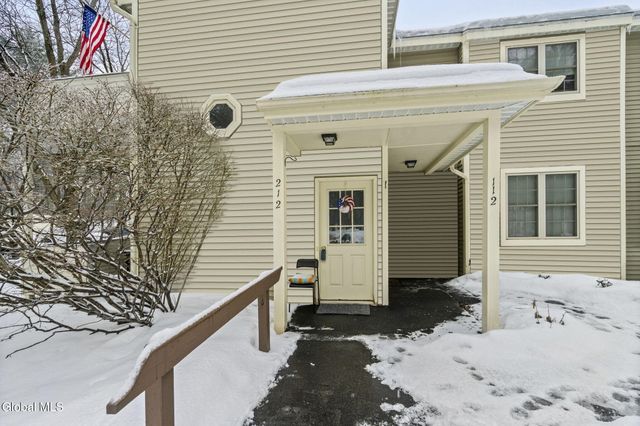 212 Monmouth Way, Clifton Park, NY 12065