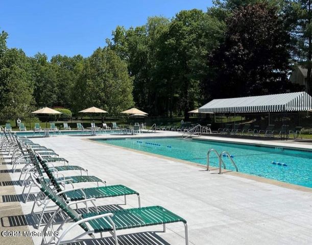 212 Monmouth Way, Clifton Park, NY 12065