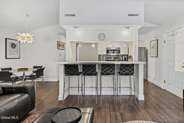 212 Monmouth Way, Clifton Park, NY 12065