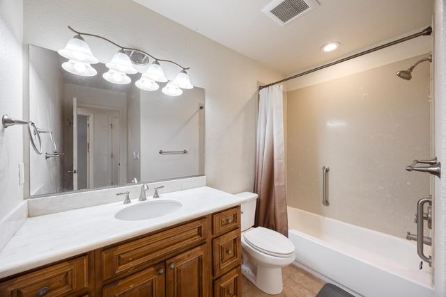 8009 Spring Valley Rd, Pollock Pines, CA 95726