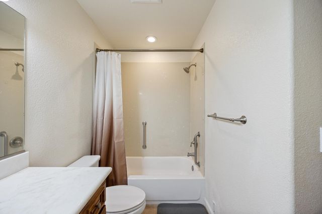 8009 Spring Valley Rd, Pollock Pines, CA 95726