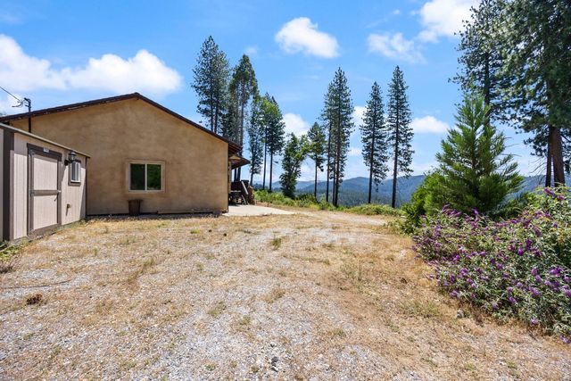 8009 Spring Valley Rd, Pollock Pines, CA 95726