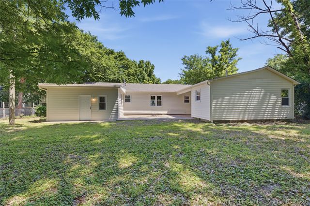 111 Irving Street, Pryor, OK 74361