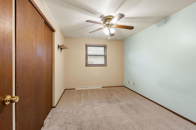 415 S MIDPARK DRIVE, Appleton, WI 54915