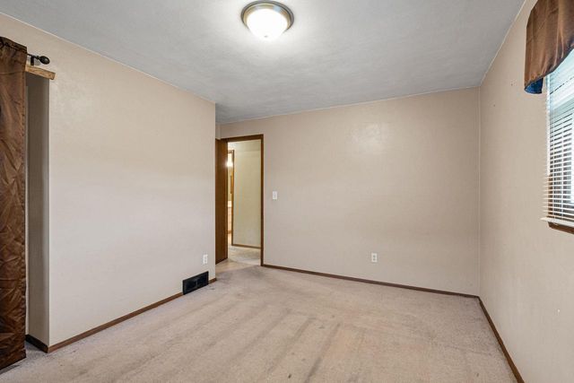 415 S MIDPARK DRIVE, Appleton, WI 54915