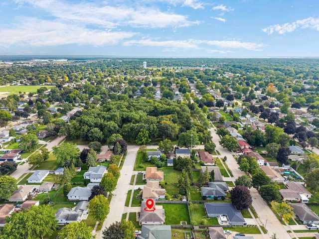 415 S MIDPARK DRIVE, Appleton, WI 54915