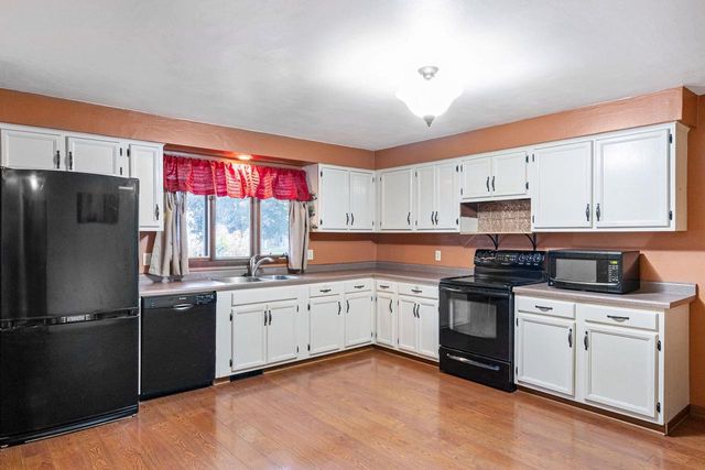 415 S MIDPARK DRIVE, Appleton, WI 54915