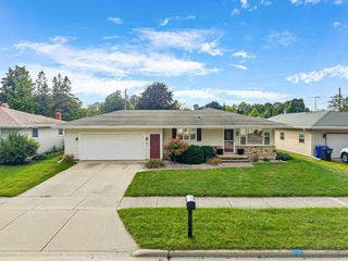 415 S MIDPARK DRIVE, Appleton, WI 54915